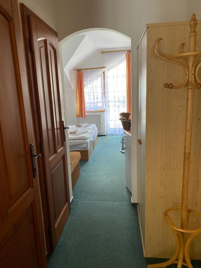 Pension Holiday Vrchlabí Zewnętrze zdjęcie