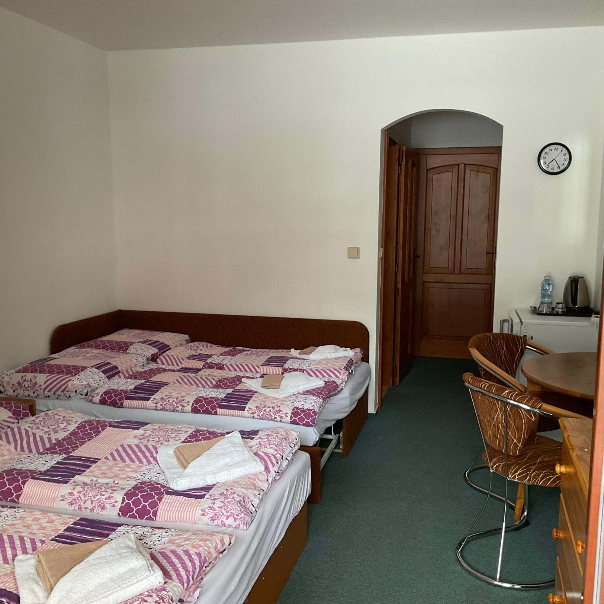 Pension Holiday Vrchlabí Zewnętrze zdjęcie