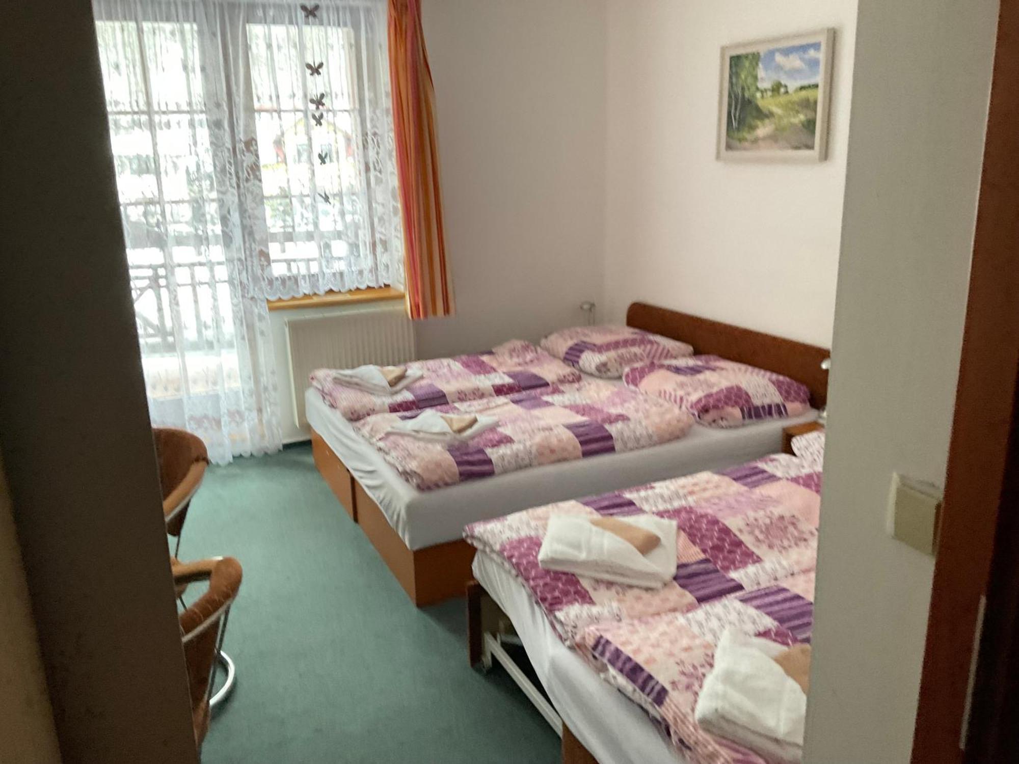 Pension Holiday Vrchlabí Zewnętrze zdjęcie